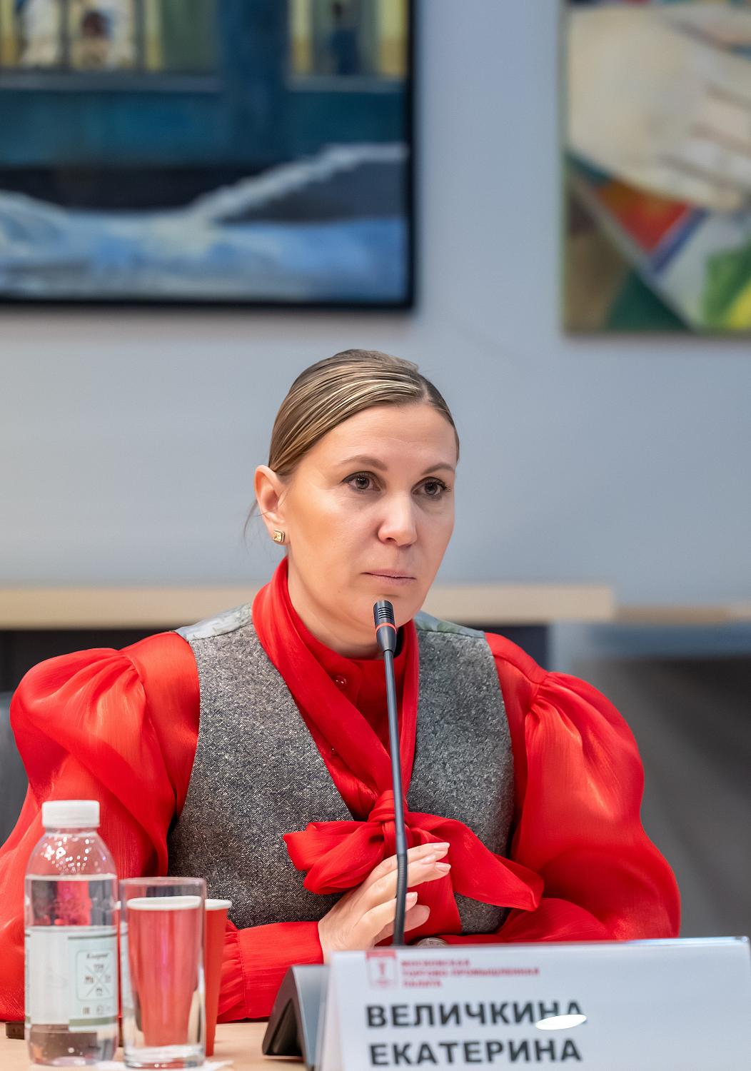 Женщины в бизнесе: как найти баланс между карьерой, семьёй и самореализацией