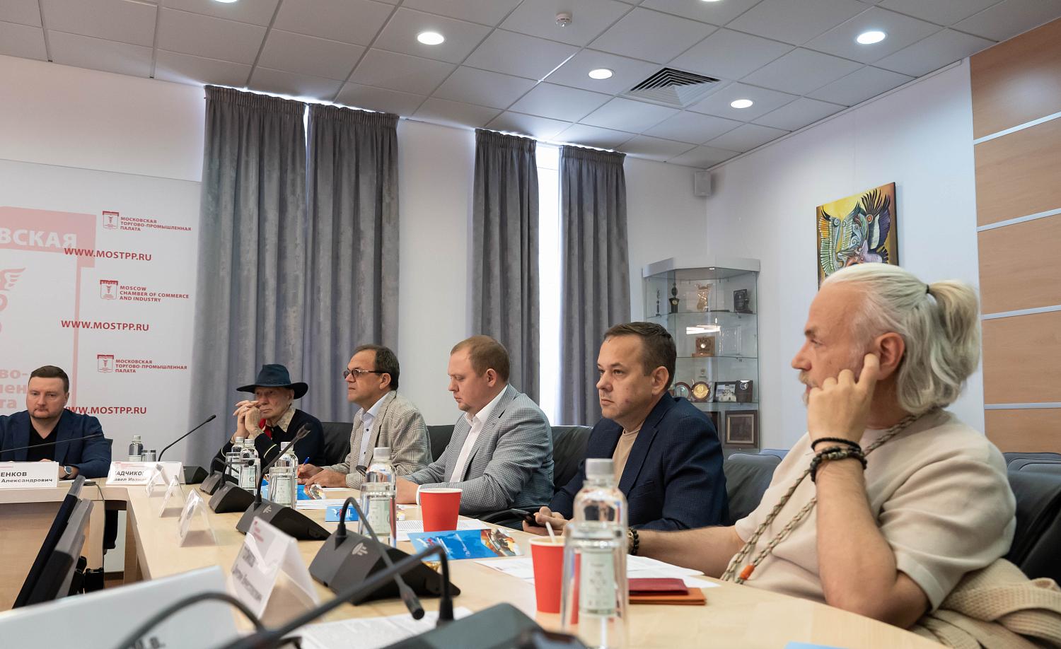 От кустарного производства к массовому выпуску – эксперты МТПП обсудили будущее отечественных автодомов
