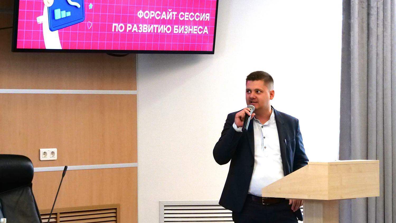 «При вступлении в Палату ваш голос усиливается многократно!»