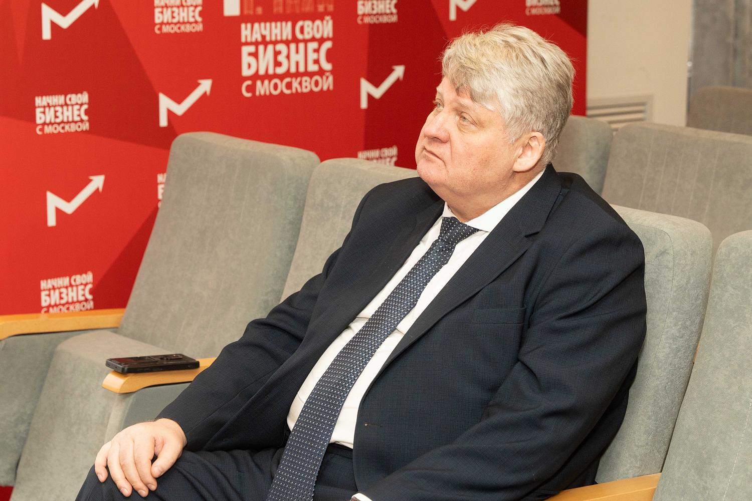 За «Кофе на Петровке» эксперты обсудили проблемы становления фондового рынка РФ