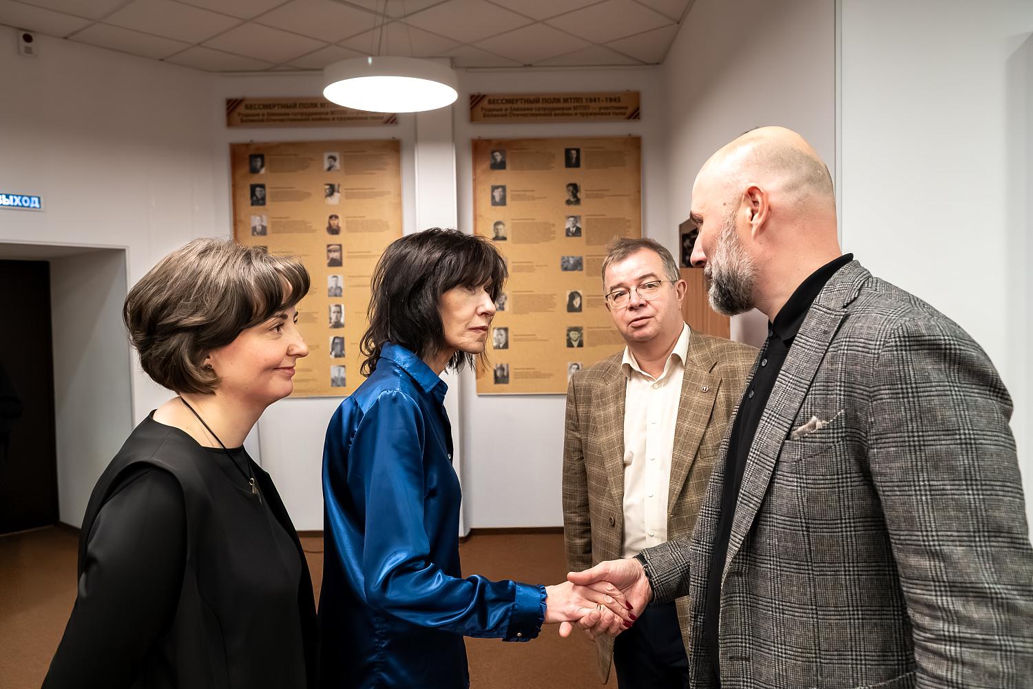 Светлые и тёплые работы художников представлены в залах МТПП