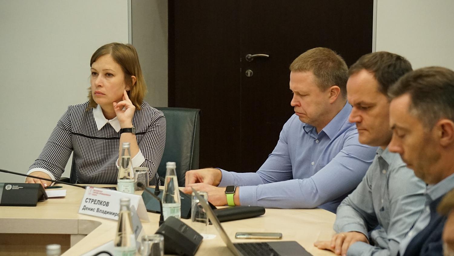 Представители профессионального сообщества обсудили ситуацию на рынке такси