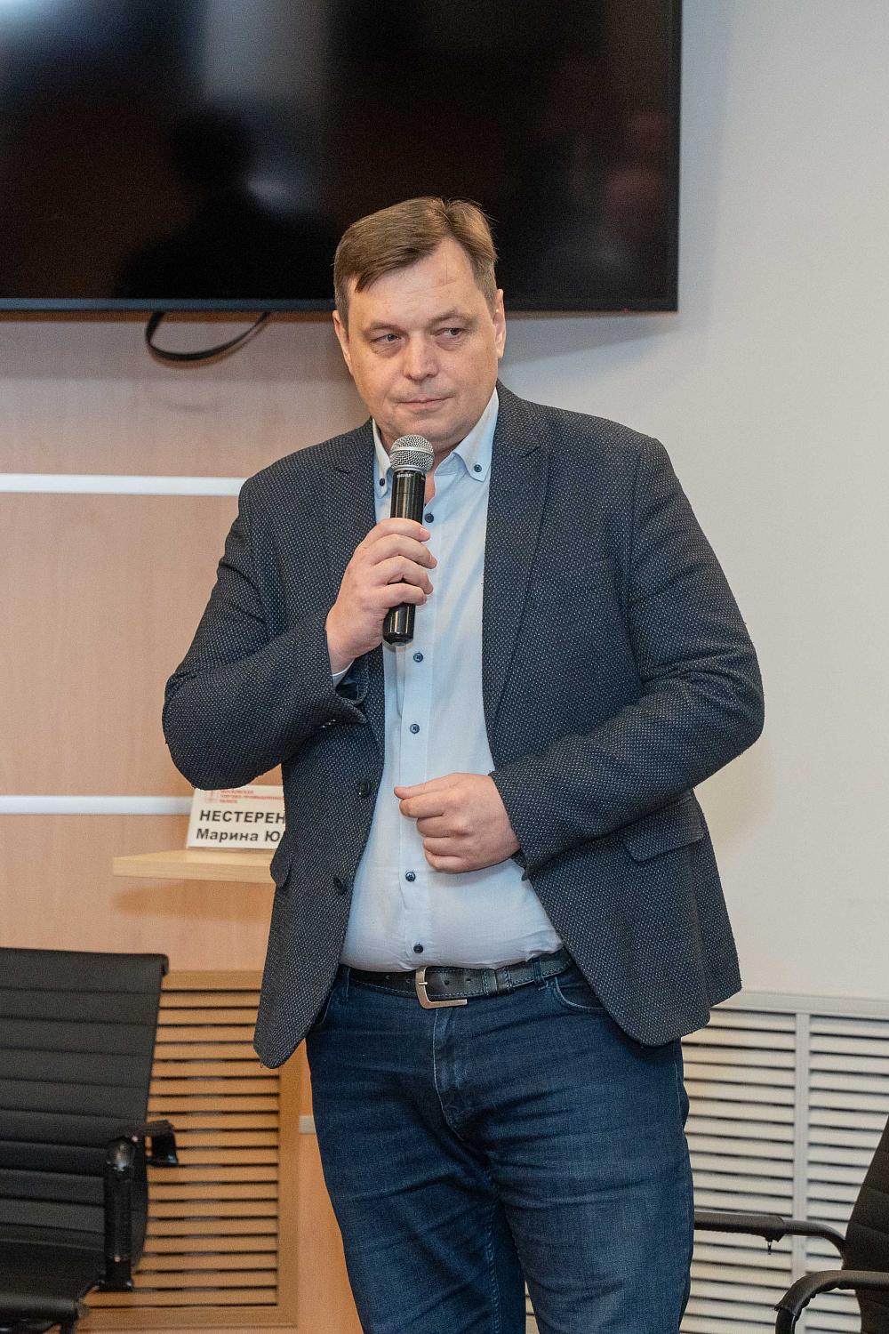 Обсуждены возможности участия в инвестиционной деятельности с компаниями из СЭЗ ОАЭ