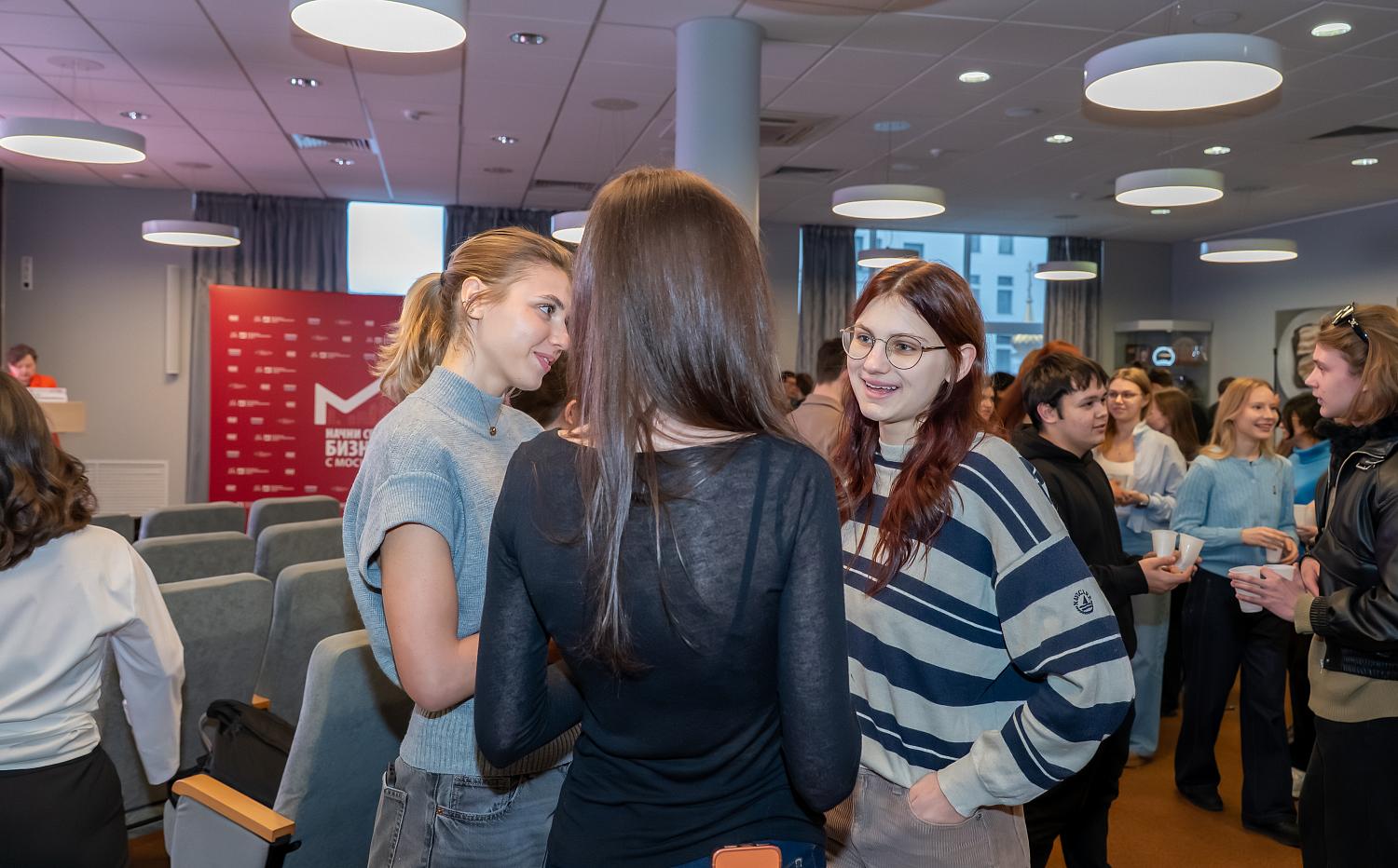 Точка старта для молодых бизнесменов: команды, нетворкинг и тест идей в проекте «Начни свой бизнес с Москвой»