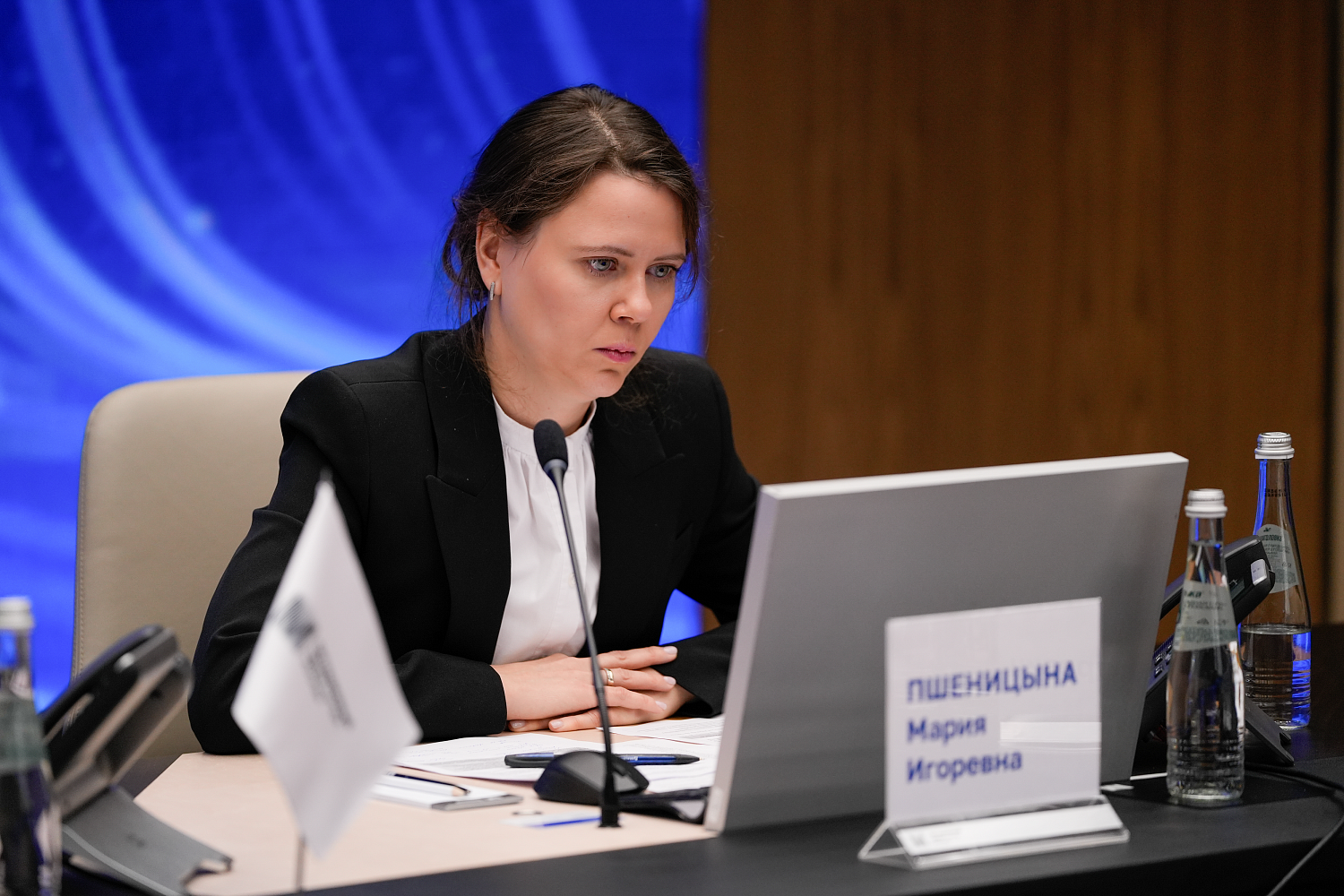 Специалисты обсудили проблемы, связанные с экономическими санкциями