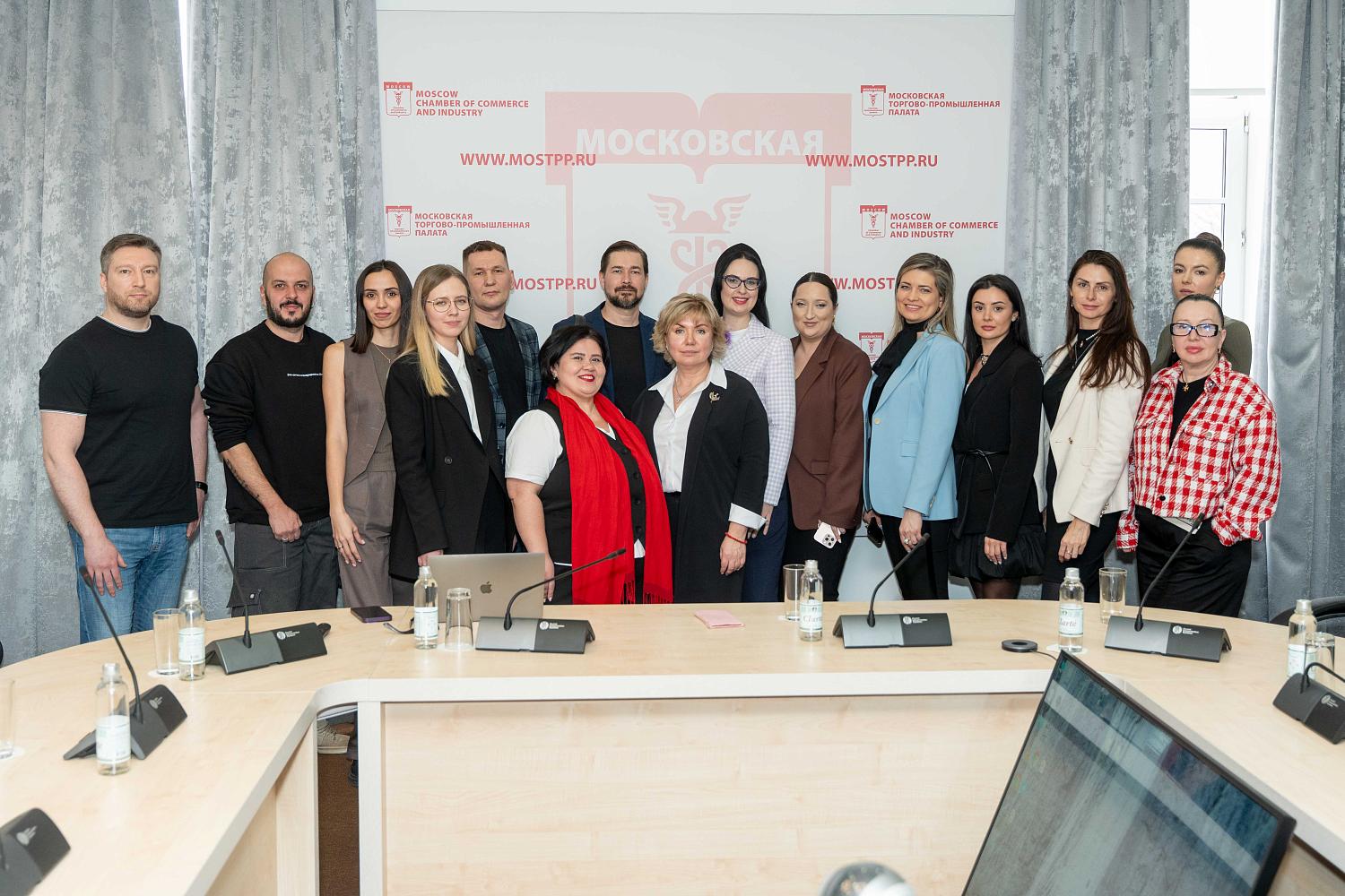 Маркировка рекламы в интернете по-прежнему вызывает много вопросов у предпринимателей и блогеров