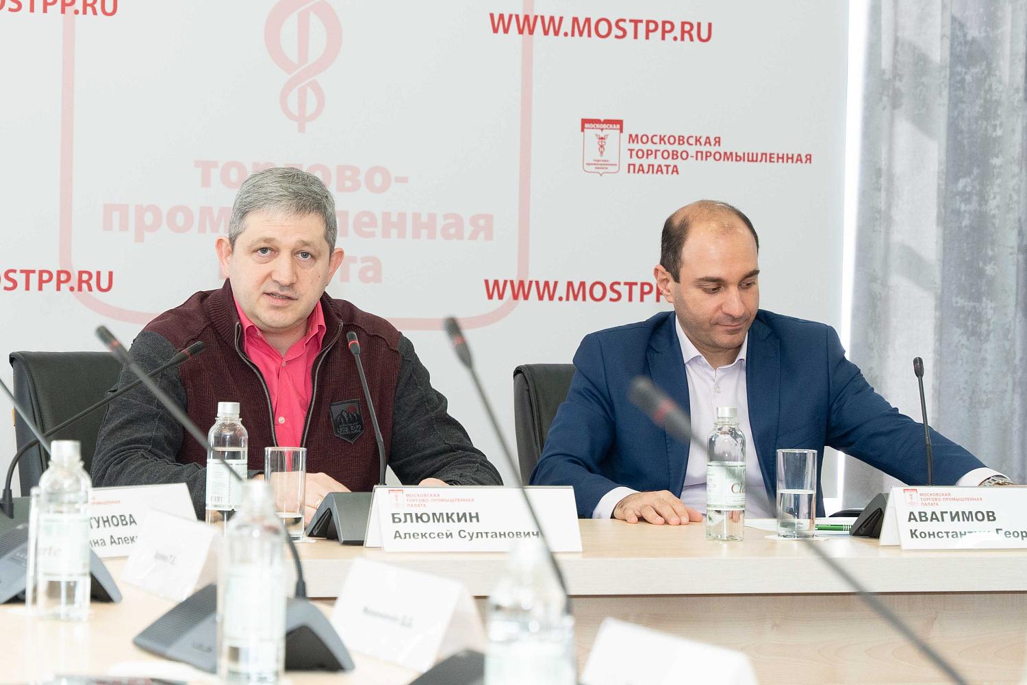 Креативные производители и торговые центры стремятся работать без посредников