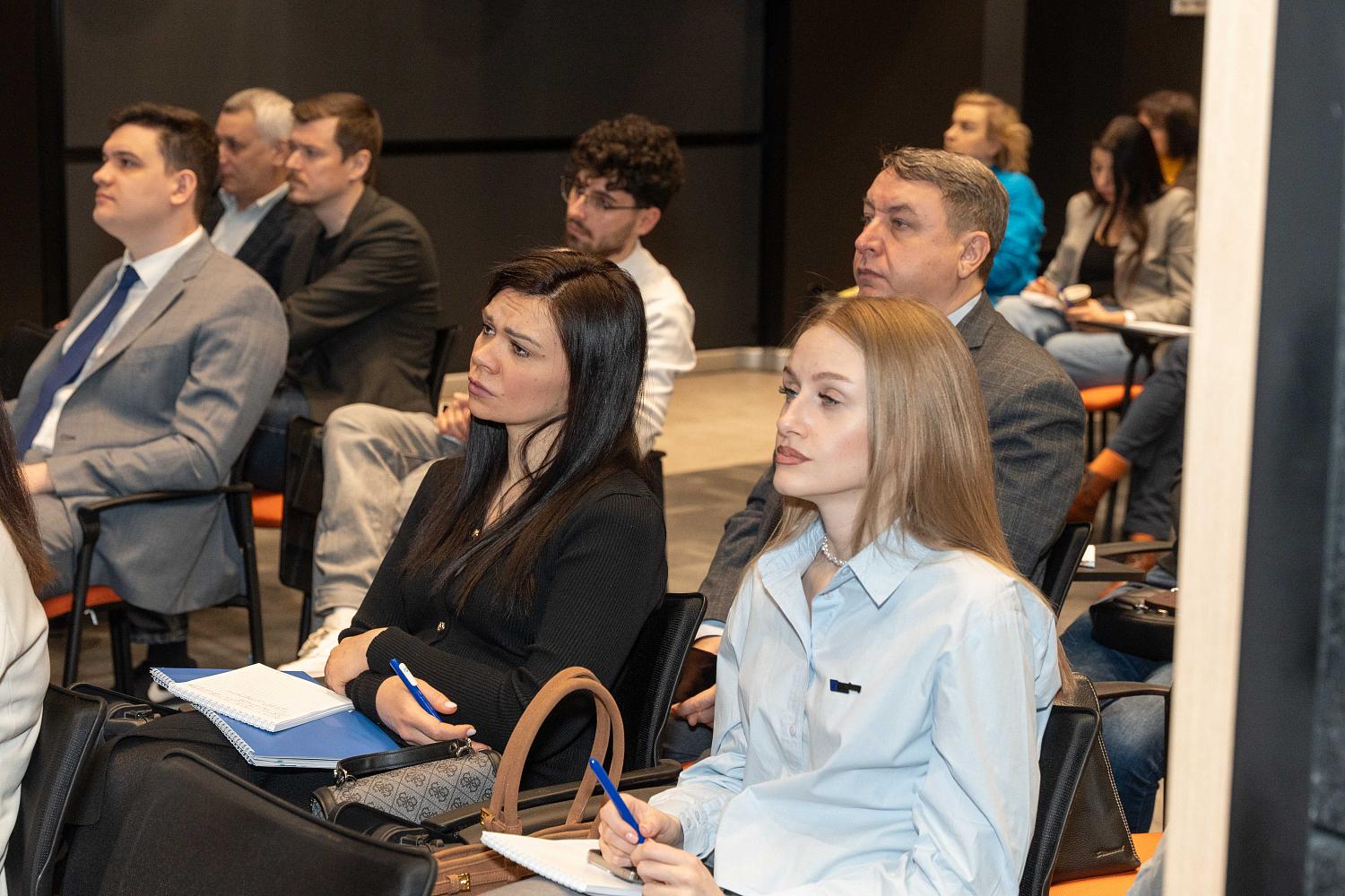 Столичные предприниматели узнали о мерах поддержки малого и среднего бизнеса в 2025 году