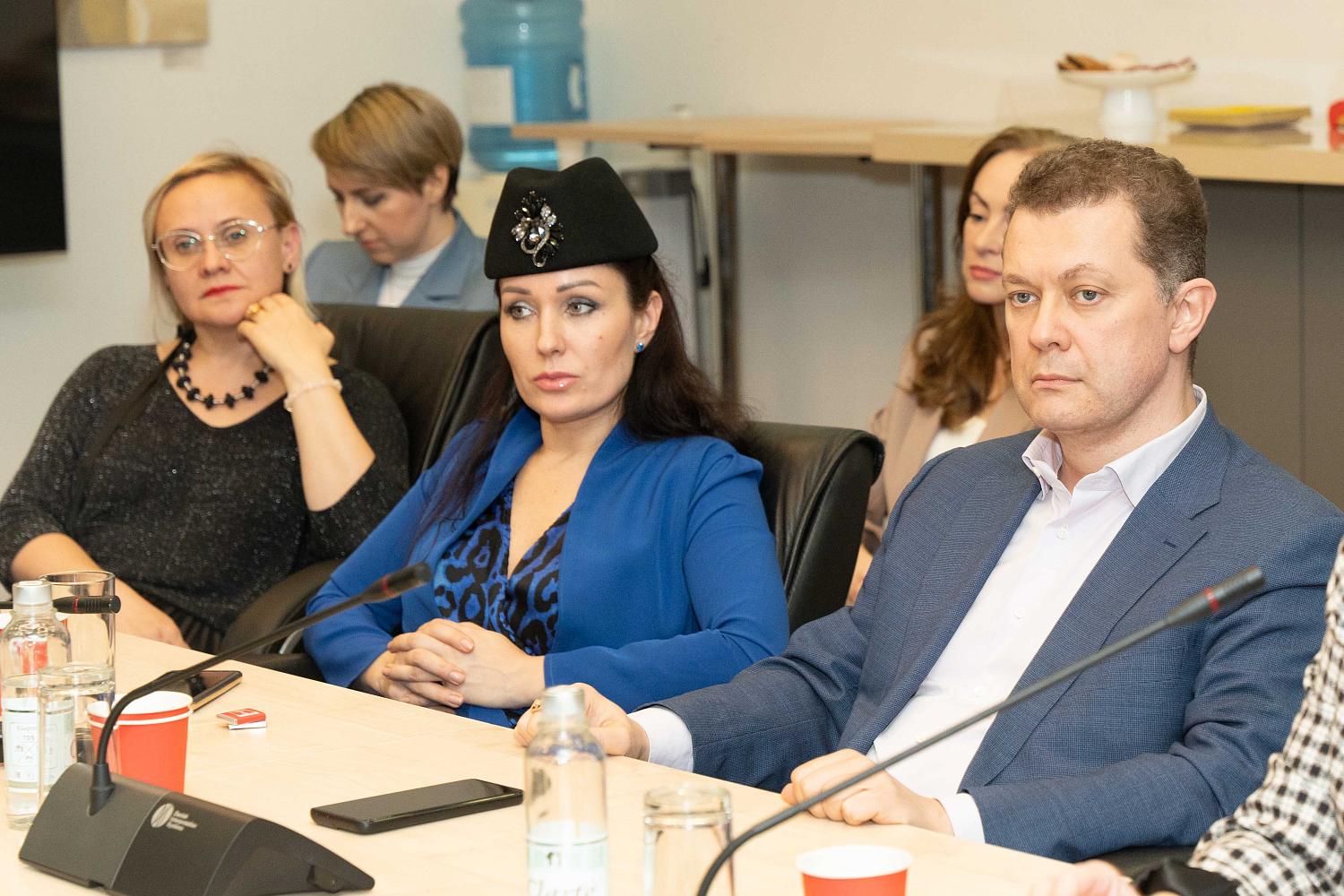 Обсуждены вопросы развития и объединения деловых сообществ 